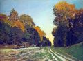 The road from Chailly to Fontainebleau